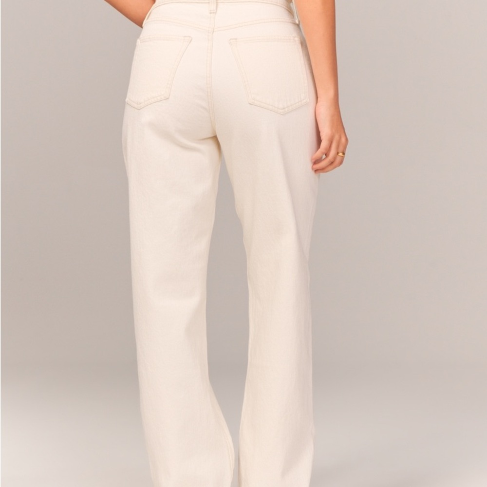 Abercrombie & Fitch Vintage Comfort Stretch Curve Love Mid Rise Baggy Cream Jean - Picture 3 of 9